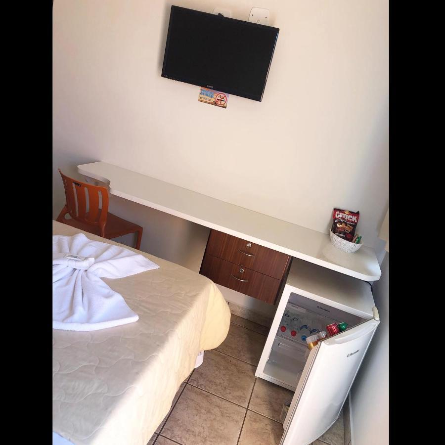 Flip Palace Hotel Buriti Alegre エクステリア 写真