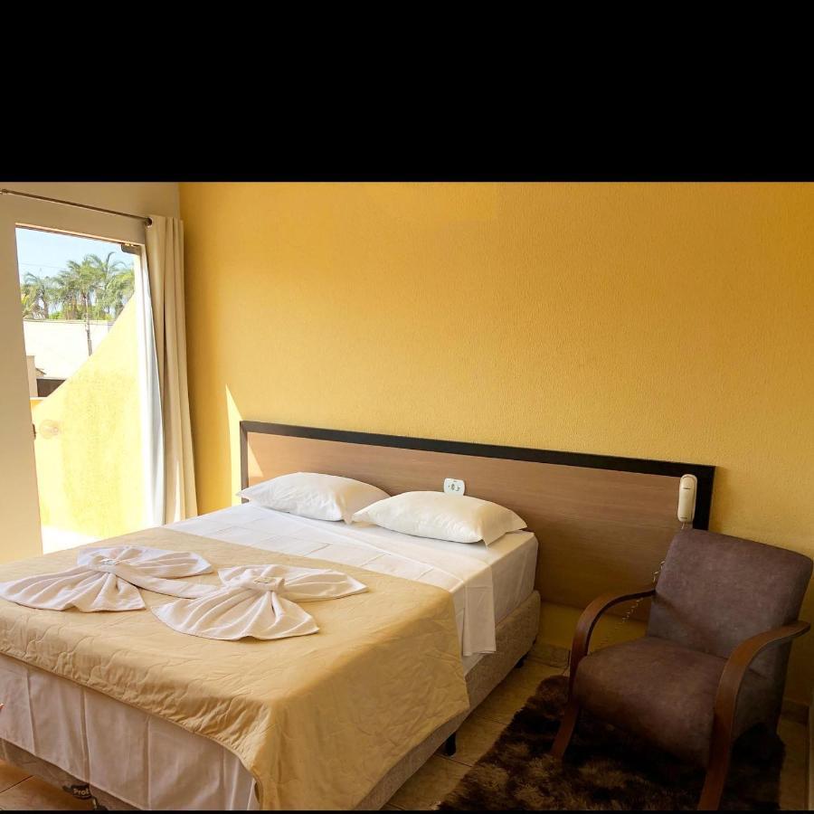 Flip Palace Hotel Buriti Alegre エクステリア 写真